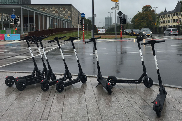 Entre le parking du Glacis et le Grand Théâtre de la Ville de Luxembourg, les trottinettes avaient été enlevées dès la menace de la bourgmestre. (Photo: Paperjam)