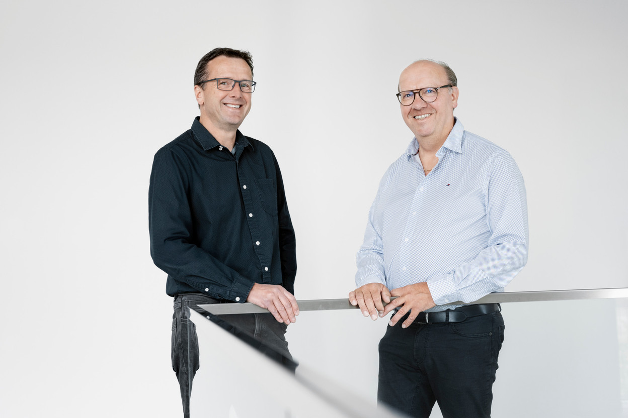Markus Leis, Deputy Data Center Manager & Future Data Center Manager, and Perry Wies, Data Center Manager. © LuxConnect – Ann Sophie LINDSTRÖM