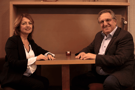 La gestion du temps en entreprise et pour soi. Un défi dans une période de surinformation et de connexion permanente que Carole Perez et Thierry Delperdange thématisent dans leur travail de coach. (Photo: Matic Zorman)