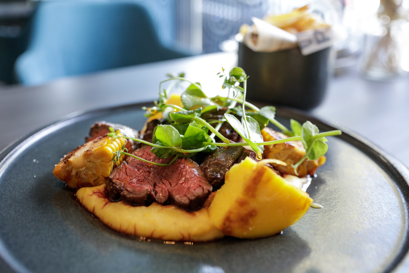 La belle pièce de bavette certifiée Black-Angus poêlée Marie Russillo (Maison Moderne)