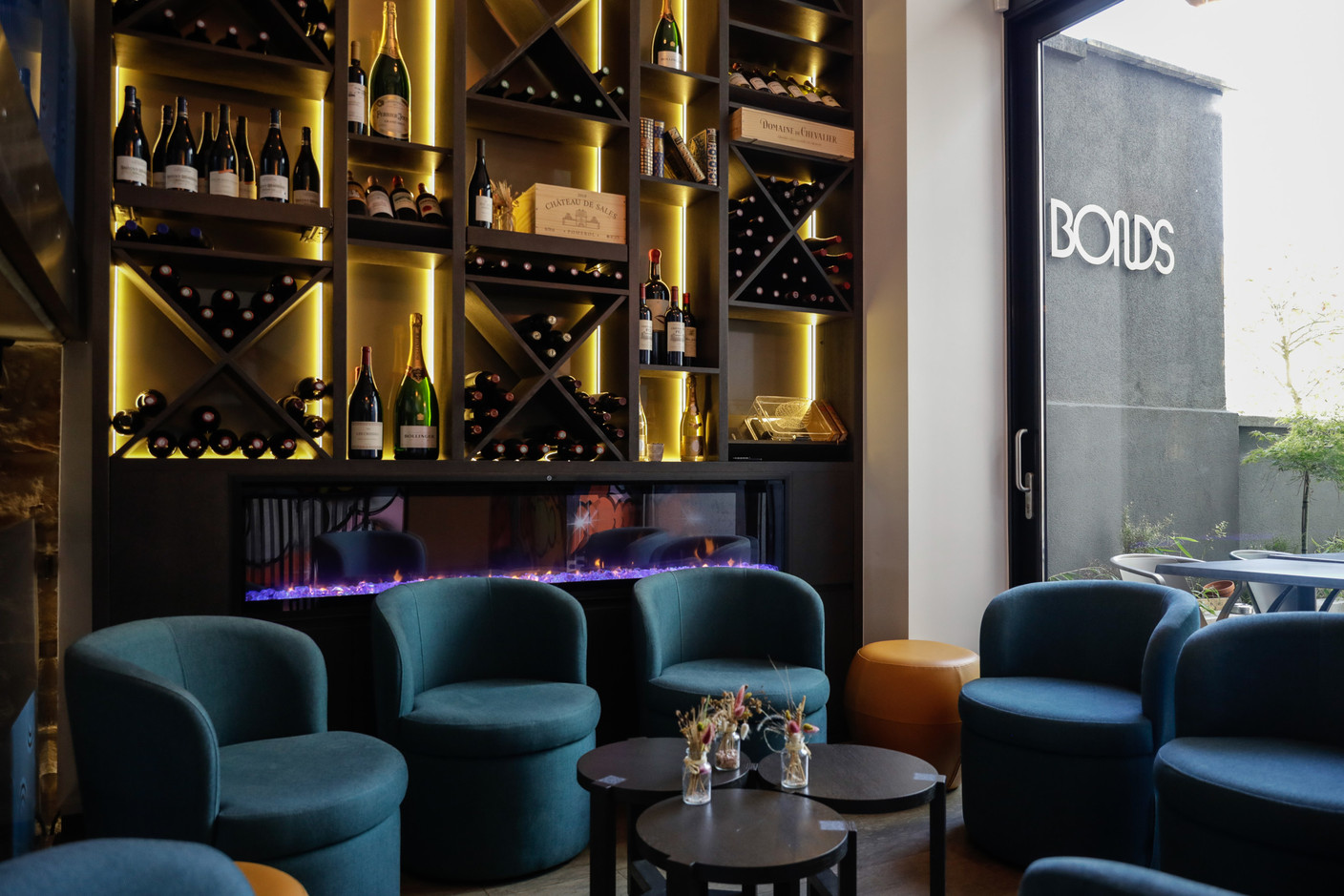 The restaurant's interior design is a delight to the eye, and its two terraces are the perfect setting for relaxing in warm weather. Marie Russillo (Maison Moderne)