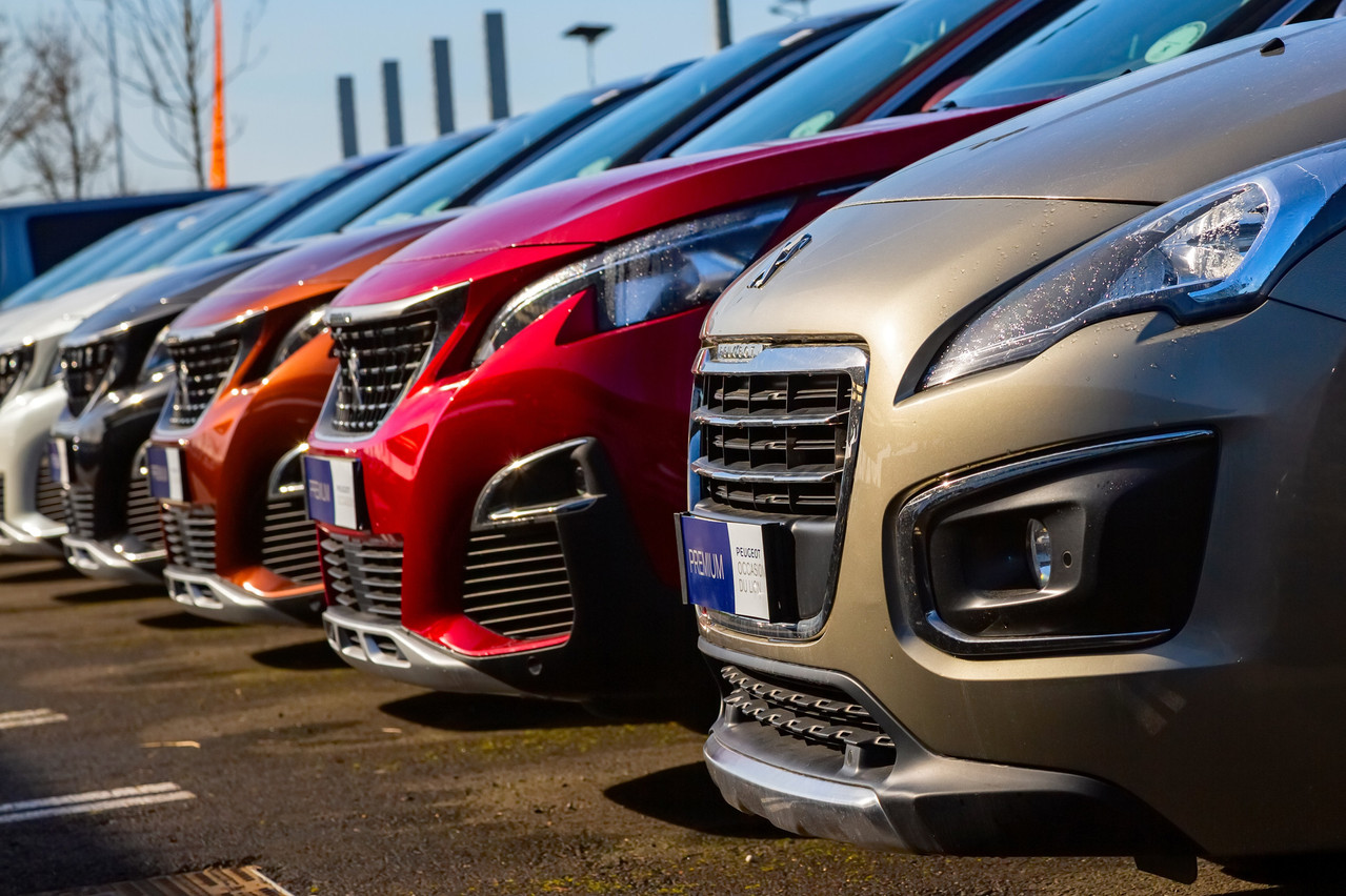 Depuis le début de l’année, la SNCA a enregistré 44.963 immatriculations de voitures d’occasion au Luxembourg contre 32.063 nouvelles immatriculations de voitures neuves. (Photo: Shutterstock)