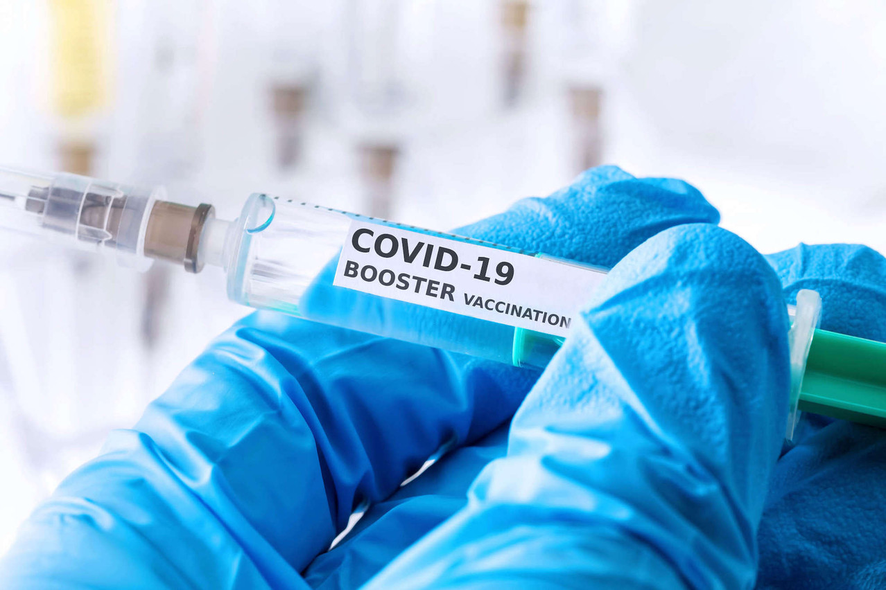 Prendre une dose de rappel de vaccin contre le Covid-19 est le mot de l’année au Luxembourg, où il succède à… «corona», numéro 1 l’an dernier. (Photo: Shutterstock)