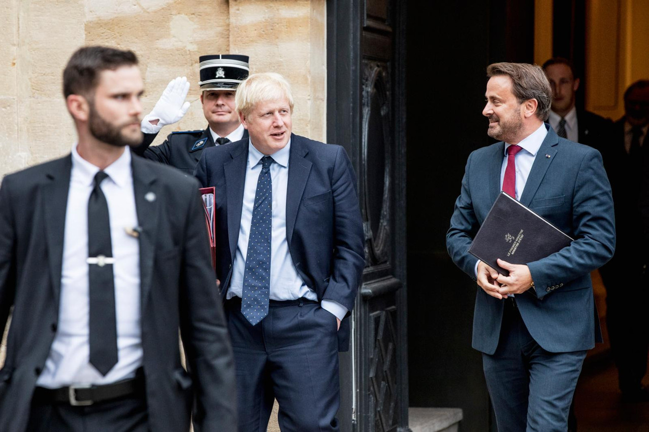 Boris Johnson and Xavier Bettel emerge from a meeting on 16 September 2019.  Jan Hanrion-Maison Moderne