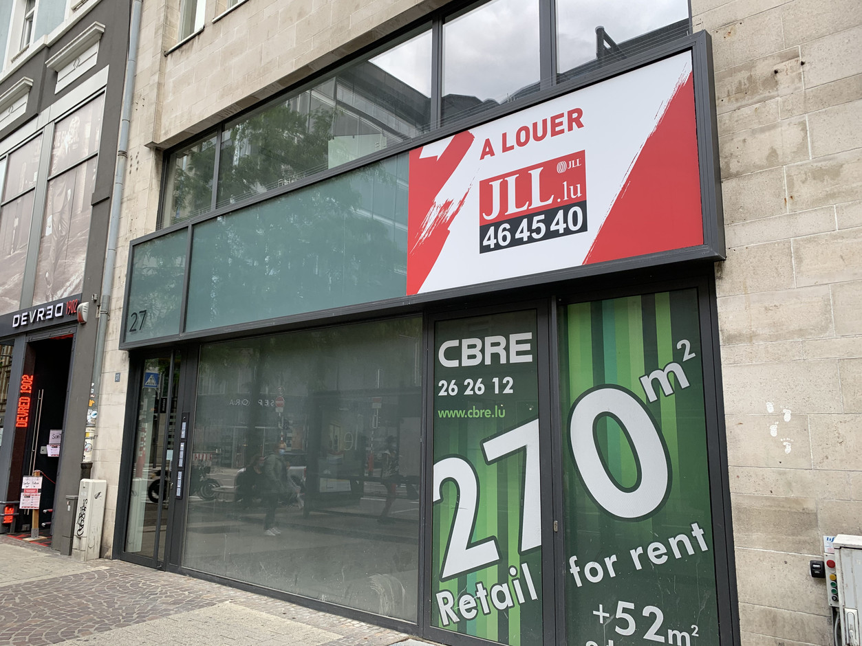 Les cellules vides se multiplient à l’avenue de la Gare. (Photo: Paperjam)