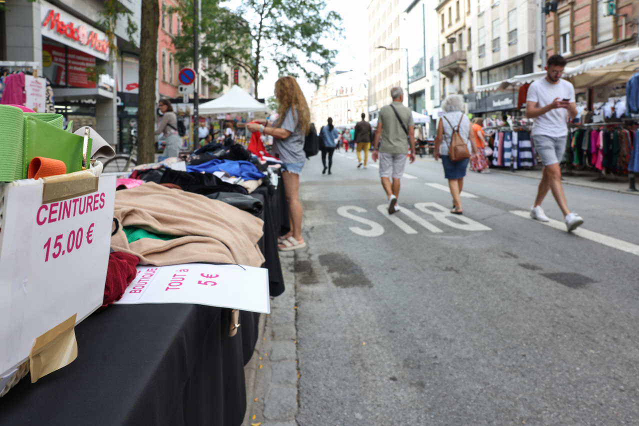 As seen here on Avenue de la Gare, 1,300 metres of stands adorn the streets of the capital on Monday 2 September 2024. Photo: Marie Russilo/Maison Moderne