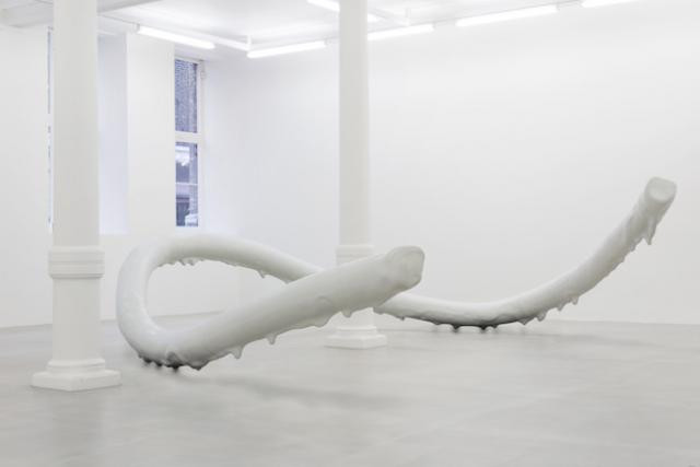 Nairy Baghramian Beliebte Stellen / Privileged Points, 2017 Installation view Walker Art Center Sculpture Garden, Minneapolis, 2017 © Photo: Peter VonDeLinde
