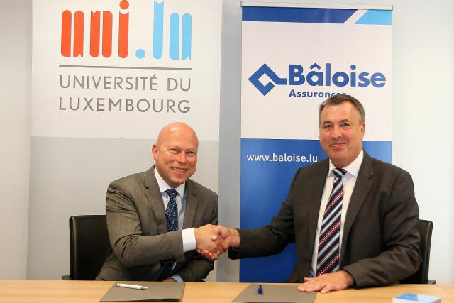 Stéphane Pallage, recteur de l’Université du Luxembourg, et Romain Braas, Administrateur-Directeur Général de Bâloise Assurances Luxembourg (credit photo: Baloise Assurance)