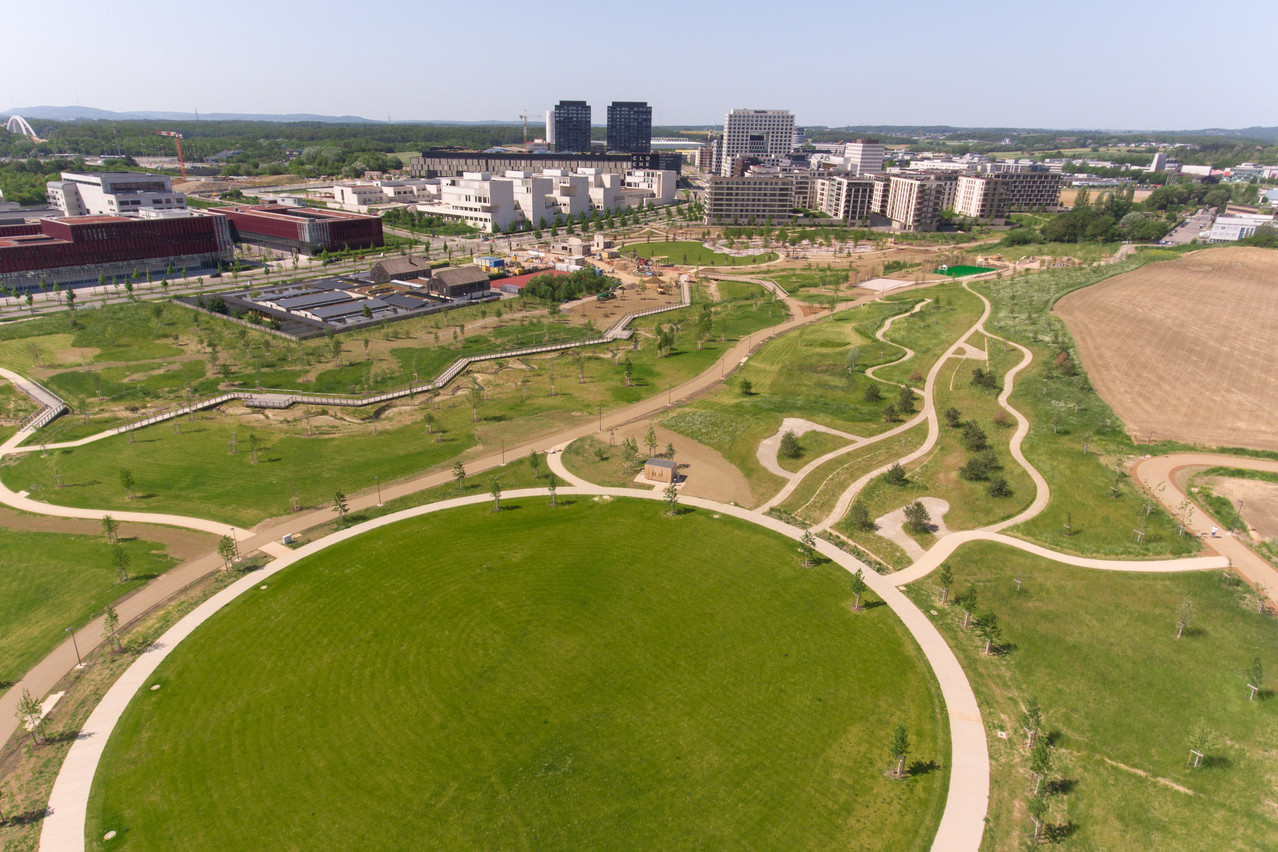 Vue aérienne du nouveau parc du Ban de Gasperich, quelques jours avant son inauguration officielle. (Photo: Matic Zorman/Maison Moderne)