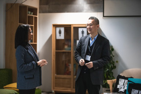 Estelle Bayiha (EB Conscience Coaching) et Yan Wu (China Everbright Bank). (Photo: Eva Krins / Maison Moderne)