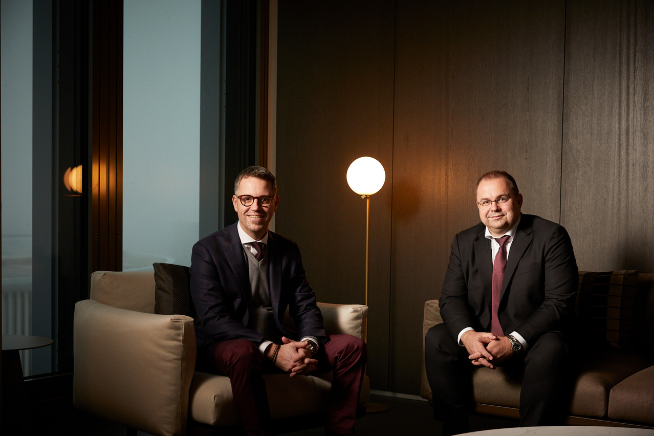 Patrick Mischo, senior partner, et Frank Mausen, managing partner chez Allen & Overy. (Photo: Gael Lesure)