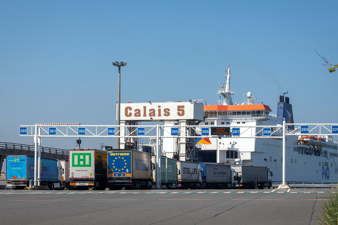 Plusieurs milliers de poids lourds traversent la Manche chaque jour, vers et depuis le Royaume-Uni.  (Photo: Shutterstock)
