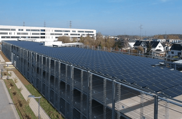 Astron is specialised in metal construction, such as multi-level car parks. Last February, it inaugurated the first solar car park in Esch-sur-Alzette. (Photo: Astron)