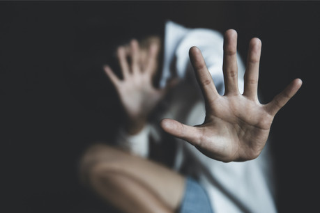Certains pays, comme le Royaume-Uni, ont connu un pic de violence domestique en raison de situations plus intenses liées au confinement. (Photo: Shutterstock)
