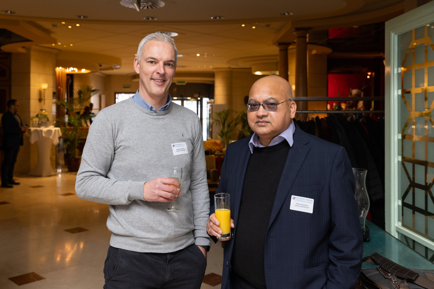 (l-r) Benjamin Chaineux, director Allaince Revision, and Bishen Jacmohone, owner, Certifica Luxembourg at the BCC & Amcham Personal Tax Lunch on 21 November 2023. Photo: Romain Gamba / Maison Moderne