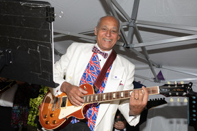 Lloyd Laurent on guitar Matic Zorman/Maison Moderne