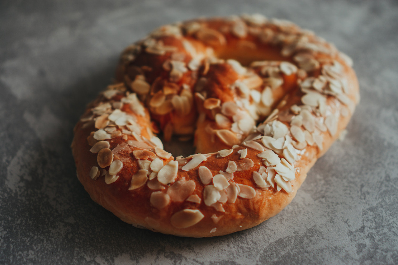 Different kinds of sweet pretzels are sold for Bretzelsonndeg Photo: Shutterstock