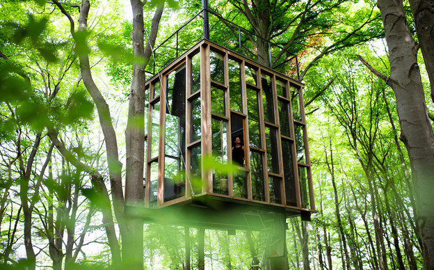 Le Cube de verre et son mélange de verre et bois.  (Photo: Ici)