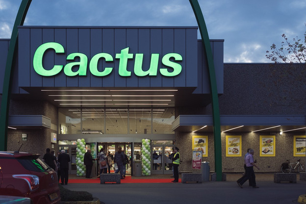Le groupe Cactus a fait un geste, lundi soir, pour ses employés, qui continuent de préparer les points de vente pour accueillir les consommateurs. (Photo: Paperjam)