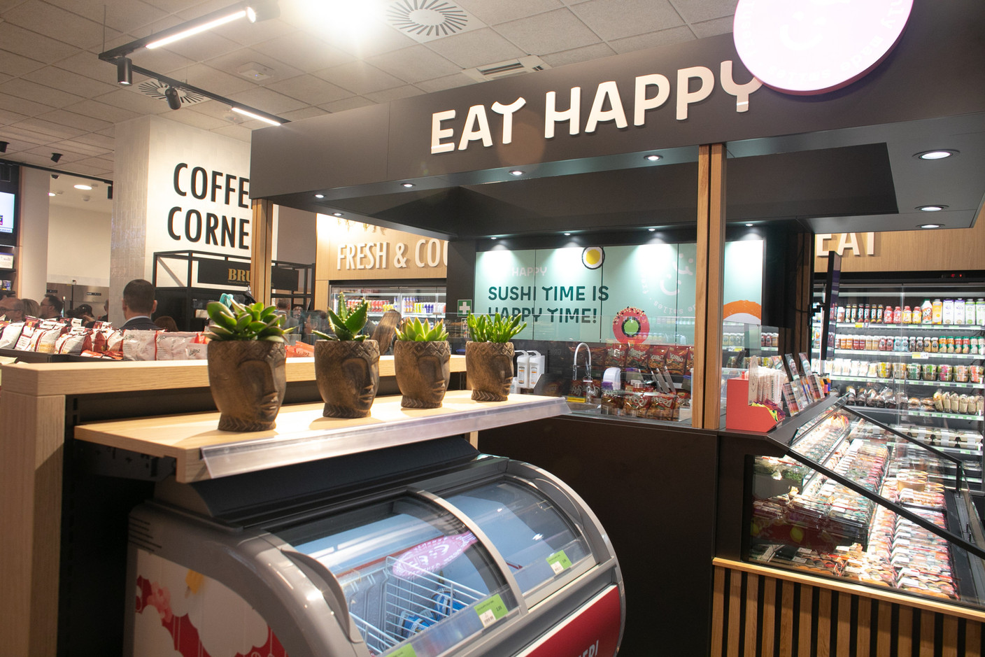 The offer also includes sushi prepared on site via Eat Happy, which is already present in some 20 Cactus stores in Luxembourg.  Photo: Matic Zorman/Maison Moderne
