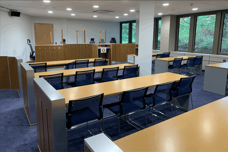 Le tribunal administratif doit apprécier si un cafetier peut être tenu pour responsable du comportement de ses clients comme prescrit par la loi Covid-19. (Photo: Paperjam)