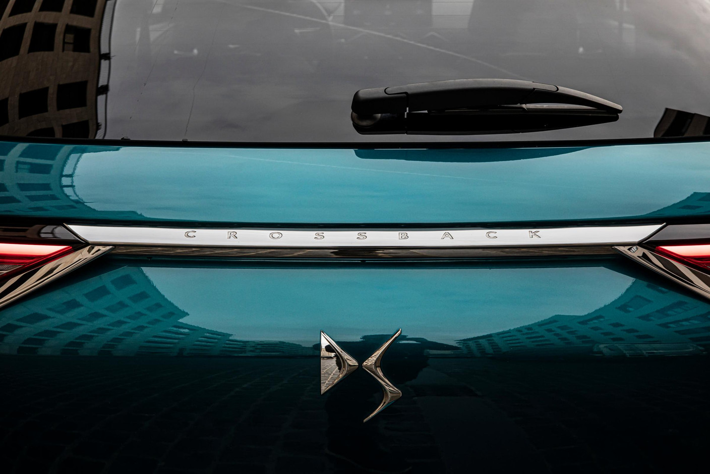 Ce petit DS 3 Crossback est plutôt réussi si on aime les voitures dont le design, tant extérieur qu’intérieur, a de la personnalité.  (Photo: Jan Hanrion / Maison Moderne)
