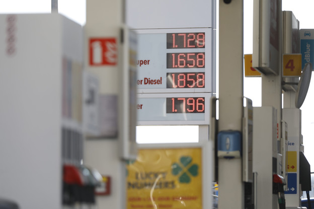 Depuis le début de l’année, le prix du diesel a augmenté de 25% au Luxembourg. Actuellement, il faut débourser 1,8580 euro pour un litre de diesel.  (Photo: Guy Wolff/Maison Moderne)