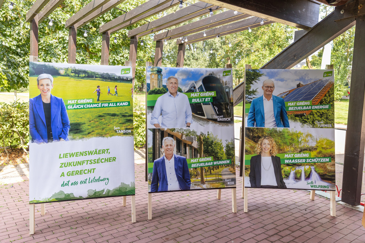 Les candidats de déi Gréng ont dévoilé leurs affiches officielles. (Photo: Romain Gamba/Maison Moderne)