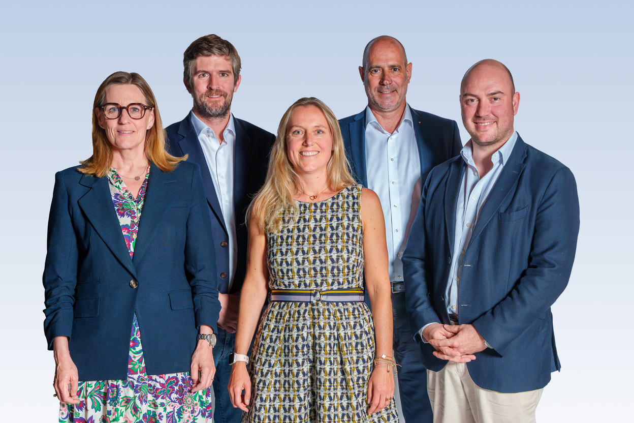 The new executive committee of the Luxembourg Confederation, from left to right: Véronique Schmitt, Max Didier, Carole Muller, Jos Sales and Georges Zahlen-Karanatsios. (Photo: Luxembourg Confederation; background generated with Photoshop)