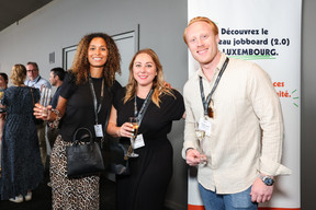 Elisa Magi, Aurélie Marchione (Bearing Point Luxembourg) et Pierre Schneider (Chambre des Métiers). (Photo: Marie Russillo/Maison Moderne)