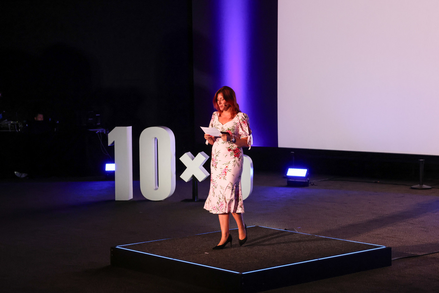 Stéphanie Kitoskis (Paperjam Business Club), speaking at the 10x6 Talents event at the Kinepolis Kirchberg, 9 July 2024. Photo: Marie Russillo / Maison Moderne