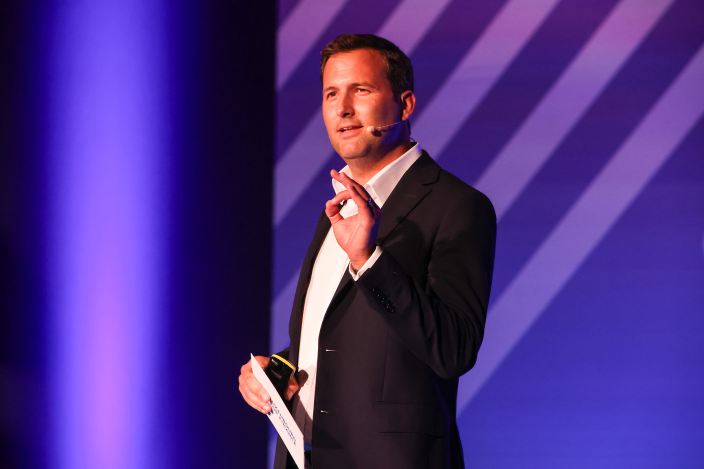 Simon Gorbutt (Luxembourg for Finance), speaking at the 10x6 Talents event at the Kinepolis Kirchberg, 9 July 2024. Photo: Marie Russillo / Maison Moderne