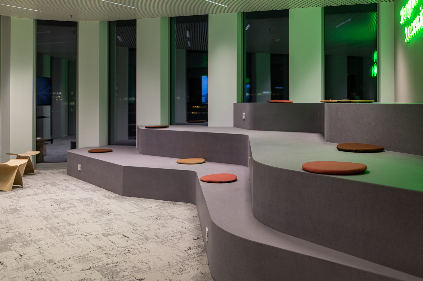 Collaborative spaces in the CBRE House installed in the Prism building at the Cloche d'Or. Photo: Maëlle Helias Louis