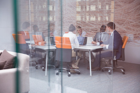 La situation des «faux cadres» du secteur bancaire est revenue sur la table des négociations de la CCT pour la période 2021-2023. (Photo: Shutterstock)