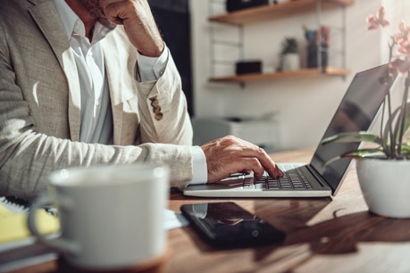 Les gérants, administrateurs, cadres étrangers et indépendants ne peuvent bénéficier du gel du nombre de jours de télétravail. Le fisc belge s’était jusque-là bien gardé de le dire. (Photo: Shutterstock)