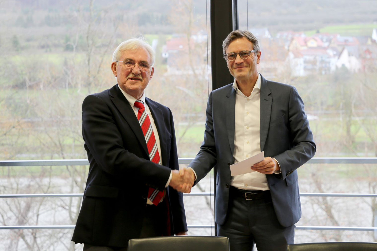 Jan Löwenguth (Manuport) et Marc Wengler (CFL) se sont mis d’accord au 1er janvier 2023 pour une entrée des CFL au capital de Manuport. (Photo: CFL)