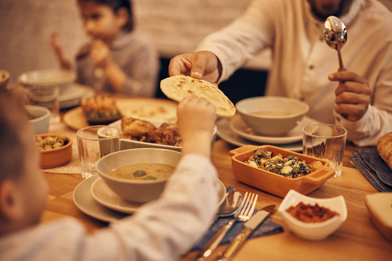 Being able to leave work on time to break the daily fast--and allowing families and communities to cook together--is one way in which companies can support Muslim staff during Ramadan Photo: Shutterstock
