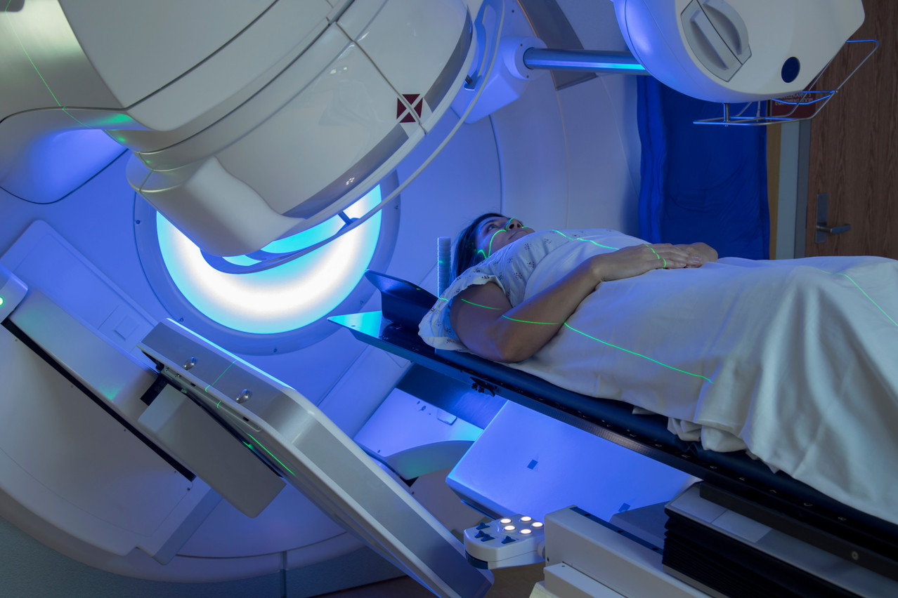 Illustrative photo of a woman receiving radiation therapy treatment for breast cancer Photo: Shutterstock