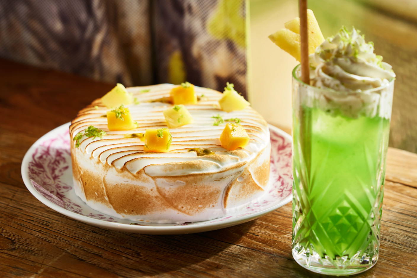 L’omelette norvégienne, un dessert gourmand à base de glace à la vanille, meringue et génoise. (Photo: Mama Shelter)