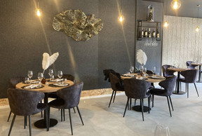 The room can accommodate up to 49 guests, Photo: Céline Coubray/Maison Moderne