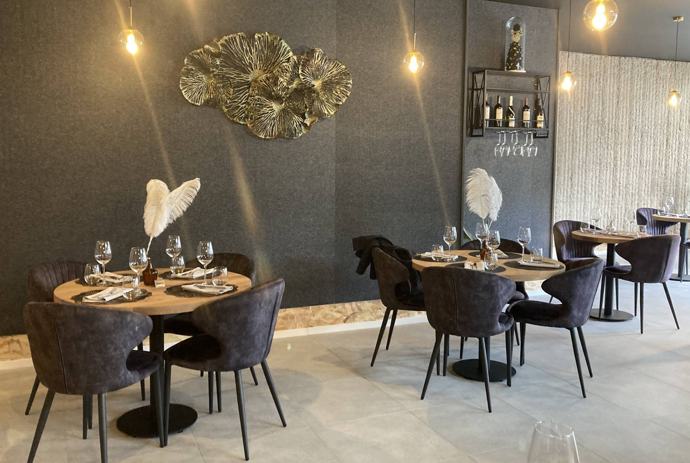The room can accommodate up to 49 guests, Photo: Céline Coubray/Maison Moderne