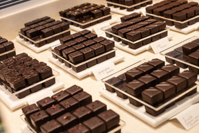 Aperçu de l’assortiment du chocolatier luxembourgeois. (Photo: Guy Wolff/Maison Moderne)
