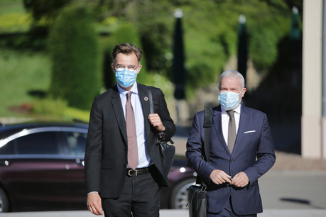 Franz Fayot et Dan Kersch coprésident le Comité de conjoncture, qui étudie les demandes de chômage partiel. (Photo: Romain Gamba/archives)