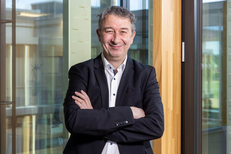 “Banking is a very easy job but done by very complicated people, whereas insurance is a very complicated job but done by very easy people,” jokes Christian Strasser. “Bankers shouldn’t be told this, but it’s not untrue.” Photo: Romain Gamba/Archives