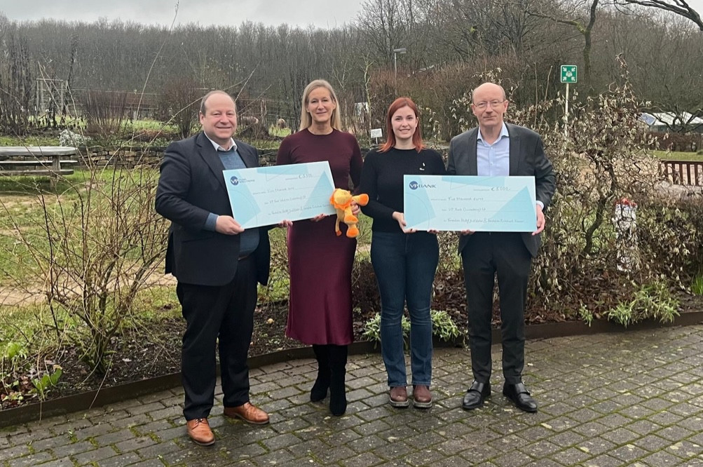 Torsten Ries, CEO of VP Fund Solutions (Luxembourg) SA, Veerle Dierick, Fondatioun Kriibskrank Kanner, Christine Scherentz Fondation Hëllef fir d'Natur, Claus Jørgensen, CEO of VP Bank (Luxembourg) SA. Photo: Veerle Dierick, Fondatioun Kriibskrank Kanner