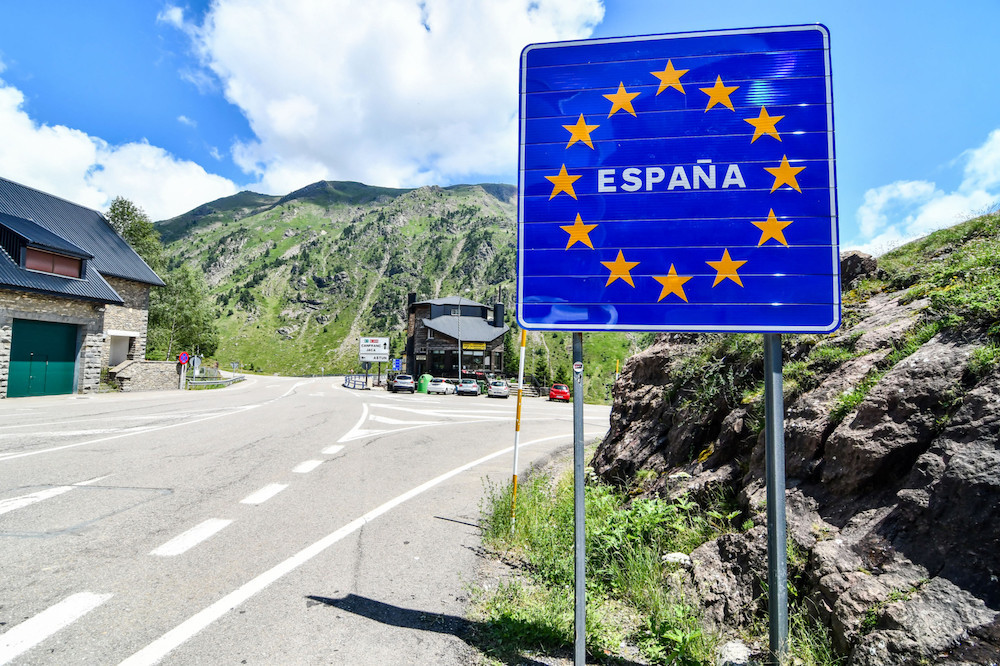 Si, en Espagne, les frontières n’ouvriront pas avant le 21 juin, la plupart de celles situées à l’intérieur de l’espace Schengen rouvrent ce lundi, même si des restrictions demeurent dans certains États.  (Photo: Shutterstock)