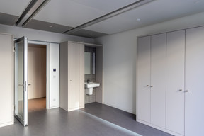 Les nouveaux cabinets de consultation offrent à la fois plus de confort et de confidentialité aux assurés. (Photo: Romain Gamba/Maison Moderne)