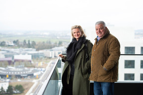 L’homme d’affaires Flavio Becca souligne sa volonté de travailler avec des architectes locaux. Ici, Tatiana Fabeck, qui a signé les tours jumelles. (Photo: Anthony Dehez)