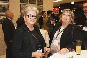 Sylvie Notarnicola (Consultante RH) et Pascale Soares (Médecins Sans Frontières) ((Photo: Jan Hanrion / Maison Moderne))