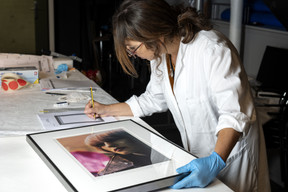 Une équipe dédiée, au sein du CNA, répertorie, identifie, numérise et restaure les œuvres de la collection Teutloff. ((Photo: CNA Romain Girtgen))